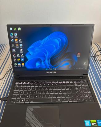 Gigabyte G5 KF - RTX 4060, i5-12500H, 32 GB RAM