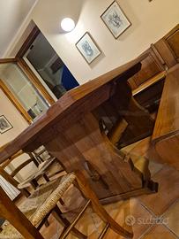 Tavolo in legno massello