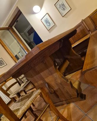 Tavolo in legno massello