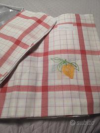 tovaglia da Tavola cn 8 tovaglioli 