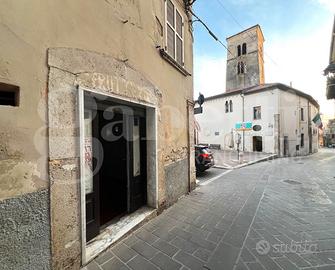Negozio Isernia [Z1 MNCMLD B7VCG]