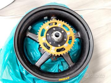 Cerchio carbonio Dymag