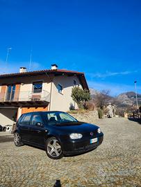 VOLKSWAGEN Golf 4ª serie