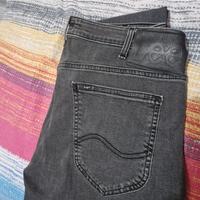 jeans Lee Powell