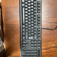 Tastiera Razer Ornata Chroma con poggia polso