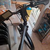 bici pedalara assistita