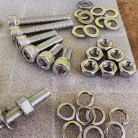 Kit viti inox M3 M4 M5 M6 con dadi rondelle 480pz