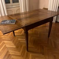 Tavolo antico in Noce massello allungabile 800’