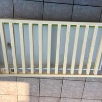 Culla e alberi di natale