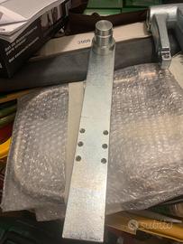 Staffa di fissaggio a cancello CAME mod Frog