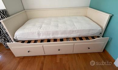 Letto singolo con materasso