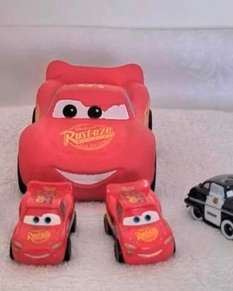 Set Disney Cars 4 Veicoli + McQueen GIGANTE gratis
