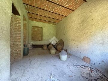 RUSTICO A COSSANO CANAVESE