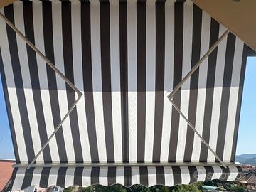 Tenda da sole usata solo un mese. 3 x 2,50 mt