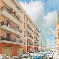 Ampio Pentavano con terrazza sovrastante e garage