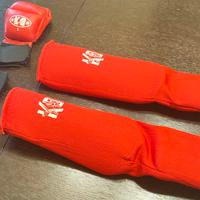 Parastinchi e guanti per bambini Judo