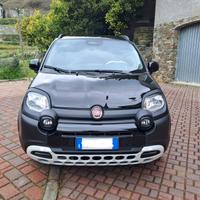 Fiat Panda MY25 1.0 70CV Hybrid Cross – Luglio 25