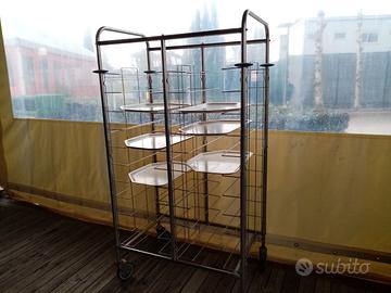 Carrello porta vassoi