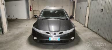 Honda Civic 1.4 i-VTEC 99CV 2010–95.700 km-Euro 5