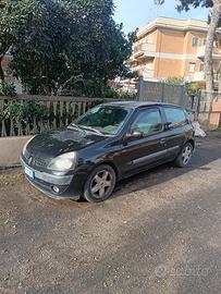 RENAULT CLIO 1.5 DCI diesel anno 2002