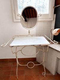 Toilette ferro decapata base marmo e specchio