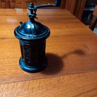 macinacaffe a manovella vintage