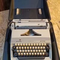 macchina da scrivere anni 70