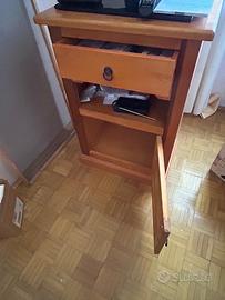 mobiletto in massello