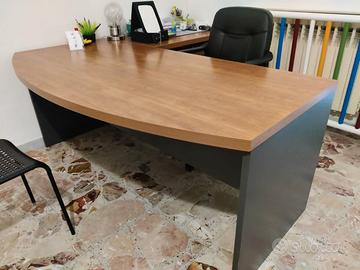 Mobili e accessori per uso studio o ufficio