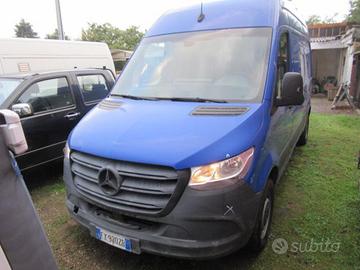 MERCEDES-BENZ Sprinter F32/35 311 CDI RWD TN Fur