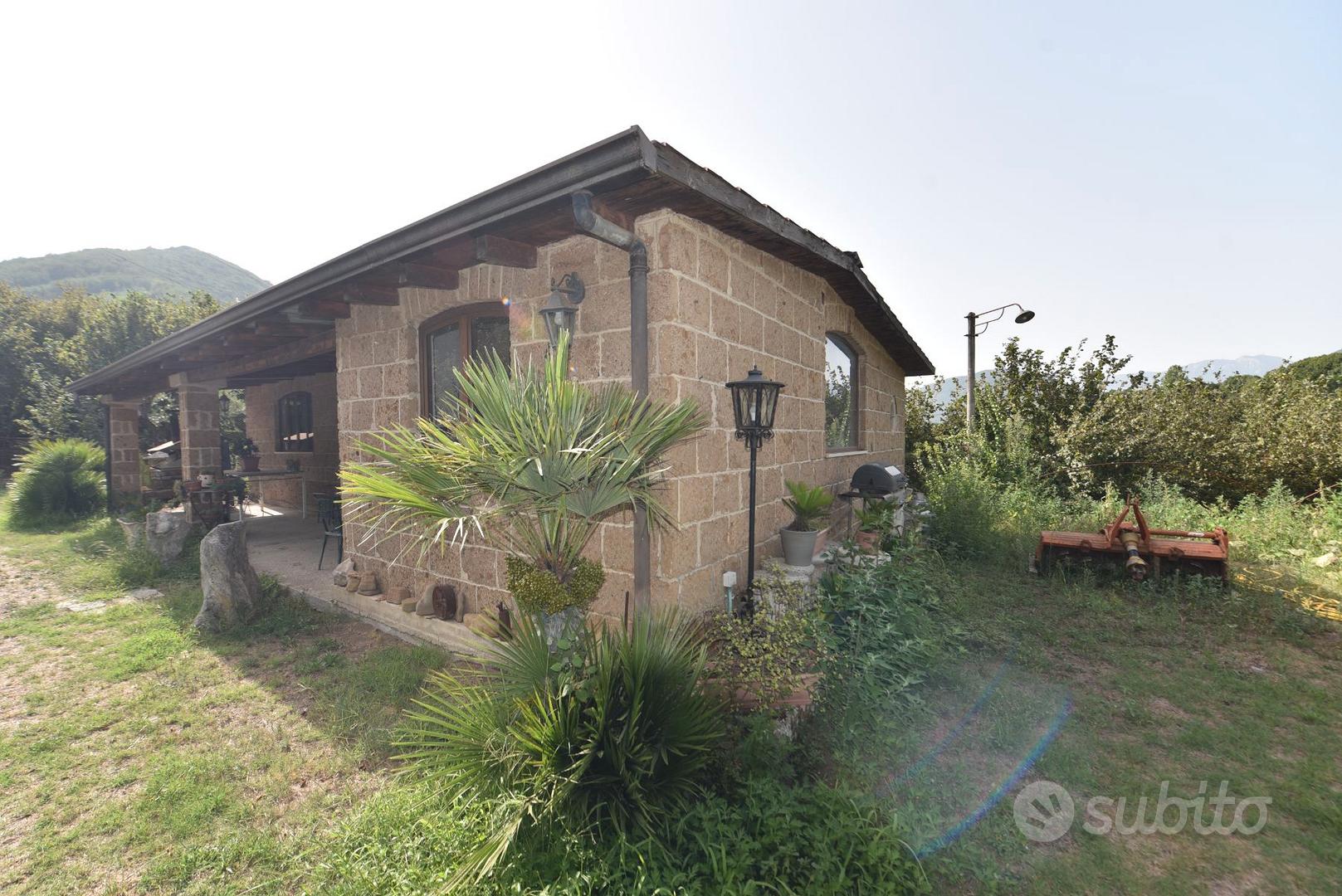 Rustico con terreno a Forino - Altro