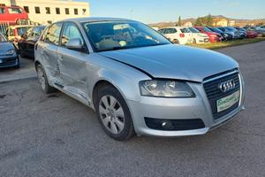 Audi A3 SPB 1.6 TDI 90 CV Ambiente Incidentata