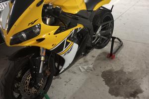 Yamaha R1 2005