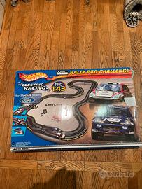 Hotwheels pista elettrica