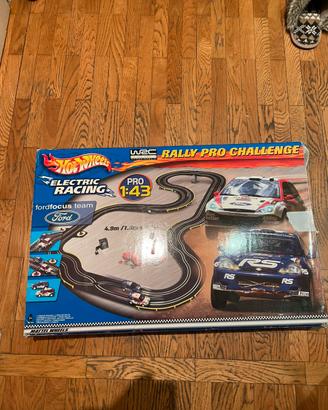 Hotwheels pista elettrica
