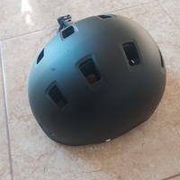 Casco per monopattino elettrico