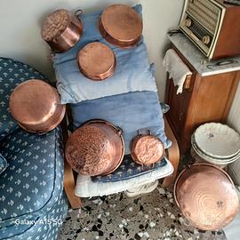 Set pentole in rame martellato