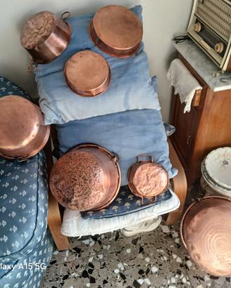 Set pentole in rame martellato