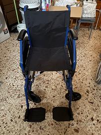 Sedia a rotelle pieghevole