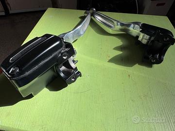 Pompa freno anteriore e leva frizione harley