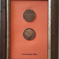 quadretto con 2 monete vere 10 centesimi 1893