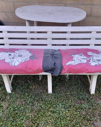 Panchina da giardino in plastica