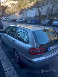 Volvo v40 station wagon