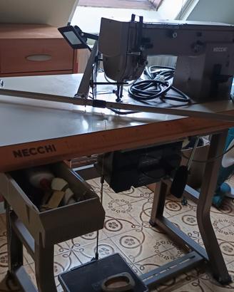 macchina da cucire professionale necchi