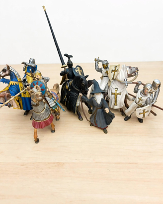 "Lotto 7 cavalieri Schleich originali anni 2000 - 