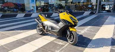 Yamaha T Max 560