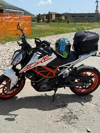 DUKE 390