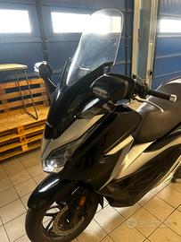 Honda Forza 300