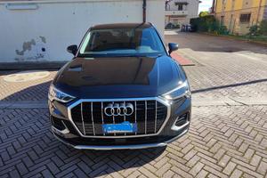 Audi Q3 35 TDI Business Advanced