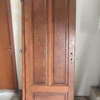 porte in legno massello di castagno